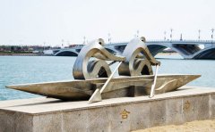 不銹鋼雕塑拋光需要注意的問題有哪些？